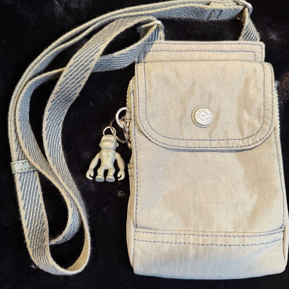Kipling Light Green Phone Case Crossbody, Great for Travel!